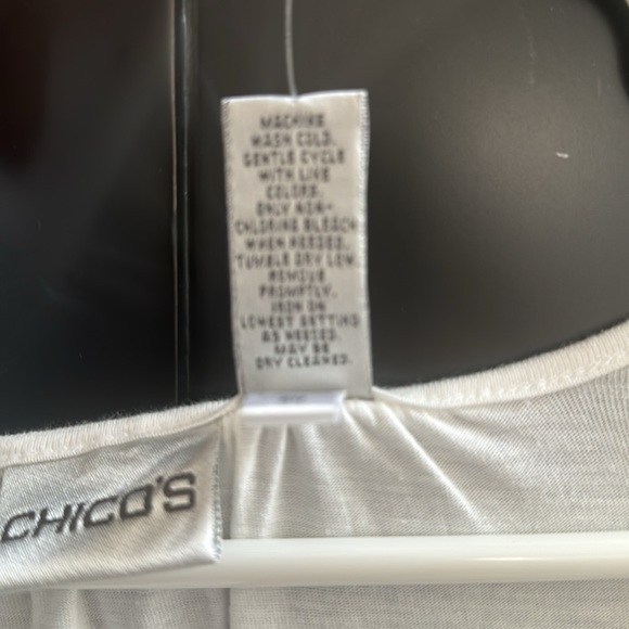 NWT  Chico’s Women’s shirt/cover up size 2 - Picture 5 of 5